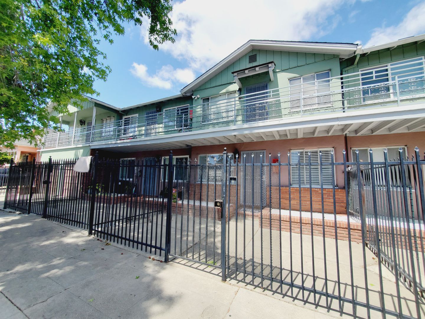 Ground floor One bedroom with Private Patio near Diamond District – photo 1