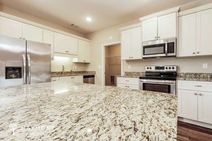 1374 Oak Ln – photo 4