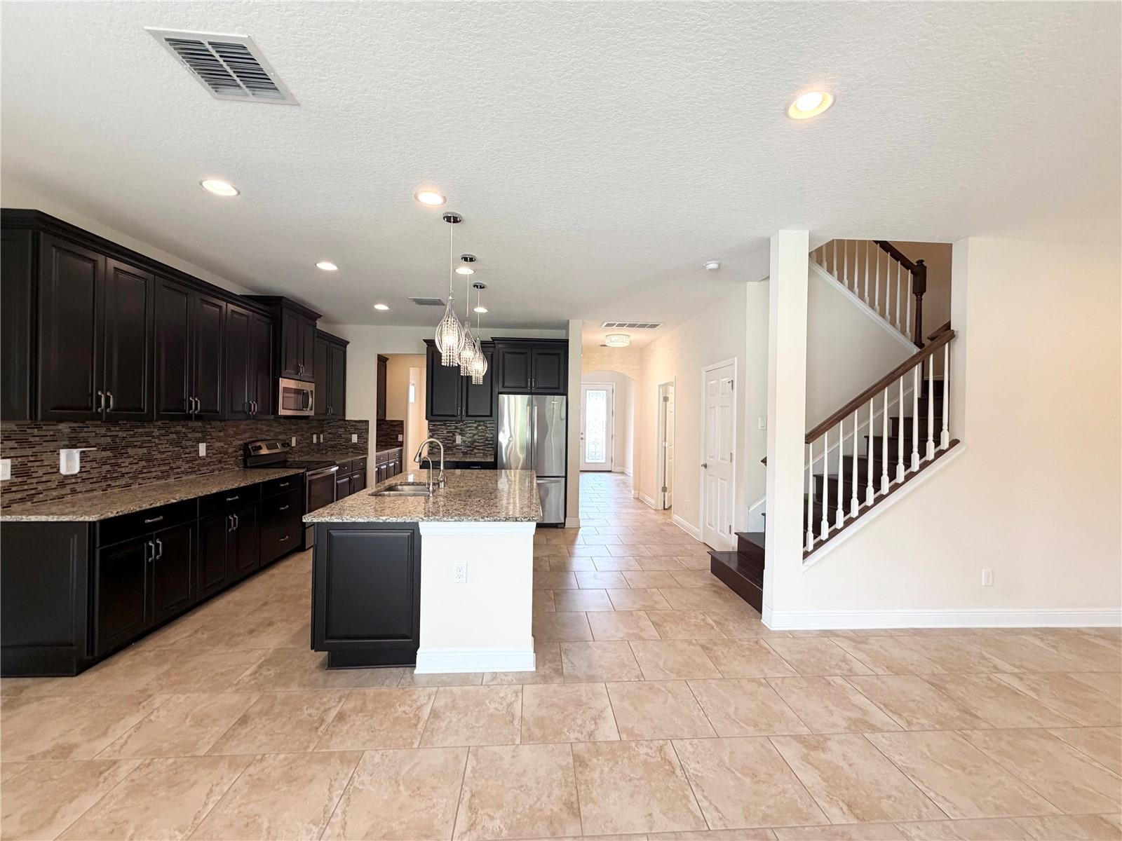 19522 Whispering Brook Dr – photo 4