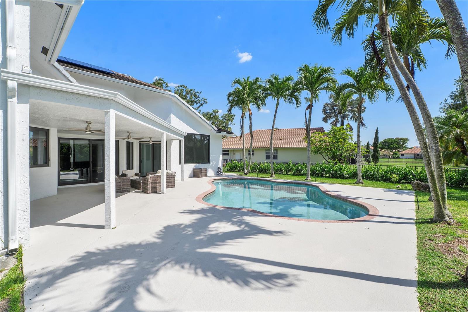 410 Sabal Way – photo 4