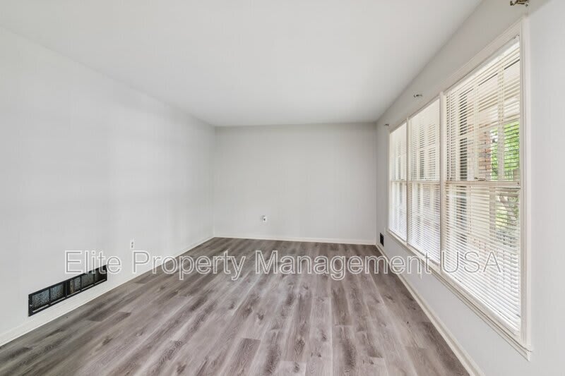 2600 Lantern Lane – photo 4