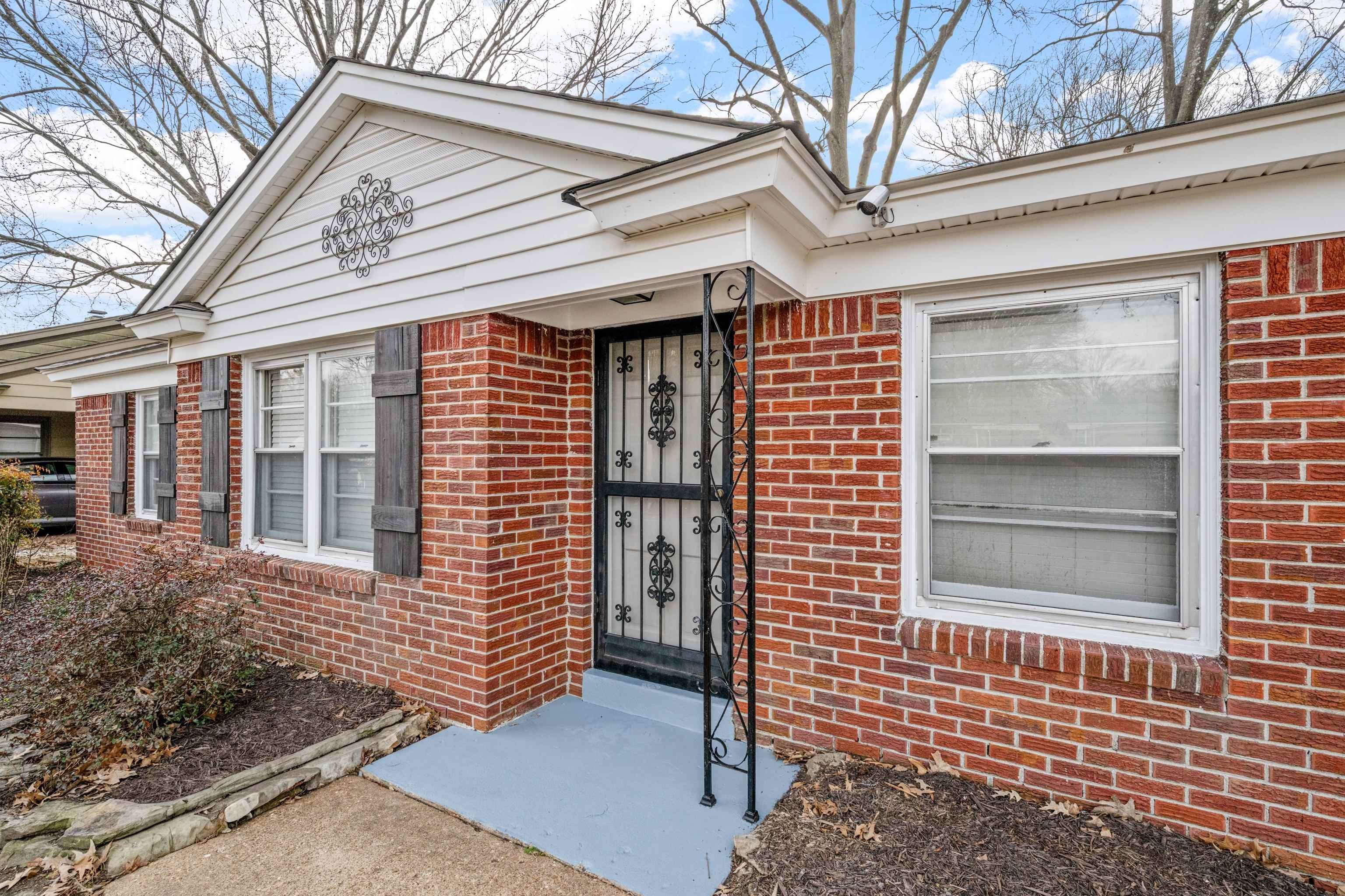 1453 COLONIAL Rd – photo 3