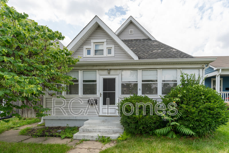1042 Saint Paul Street – photo 1