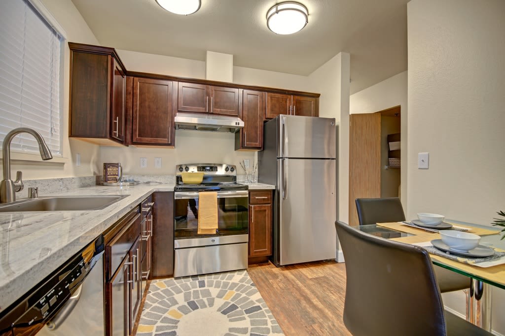 Foster Greens – photo 5