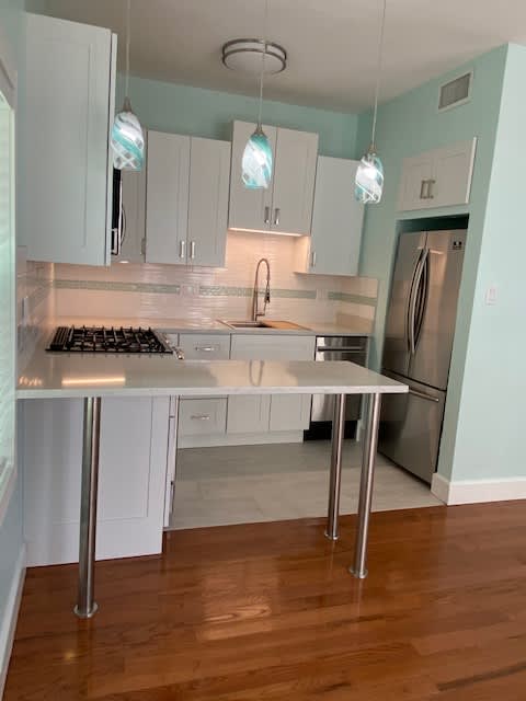 901 White St – photo 1