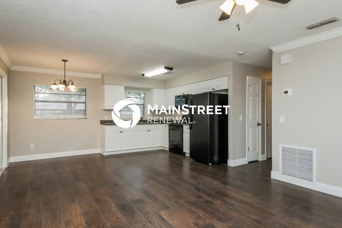 6450 Fall Street – photo 3