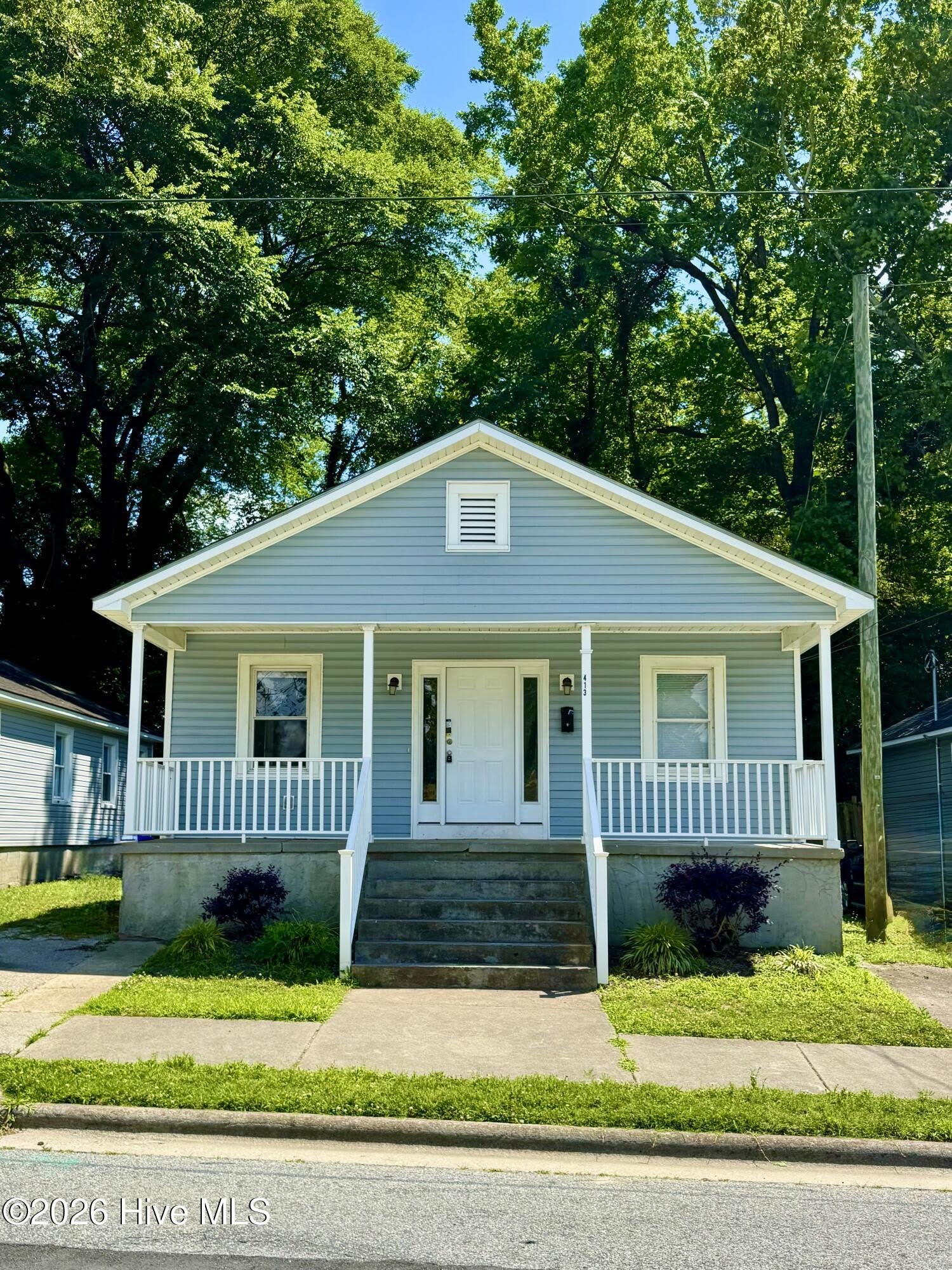 413 W Third Street – photo 1