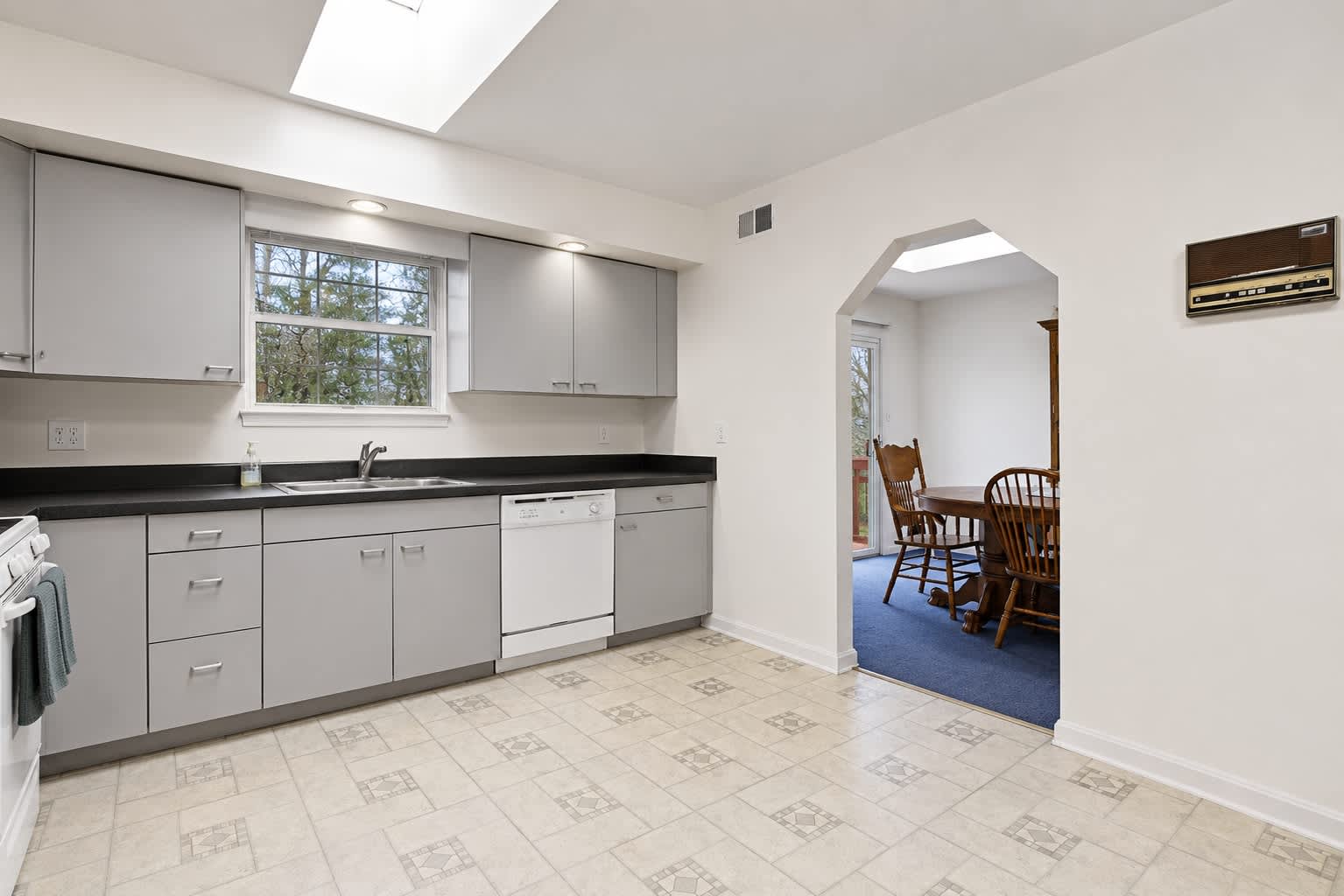 8809 38th Avenue – photo 5