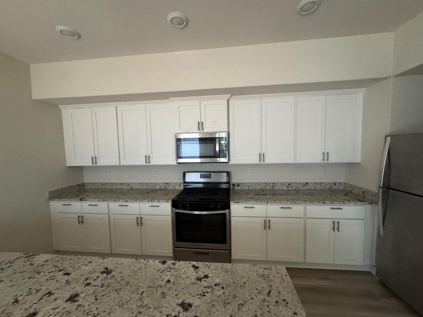 Stunning And Spacious 3 Bed 2 5 Bath New Home In Princeton Tx With Fenced Yard Elegant Finishes And Chef S Kitchen – photo 2