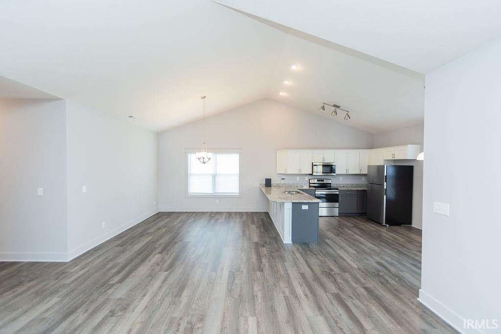 1115 W Rangeview Circle – photo 5