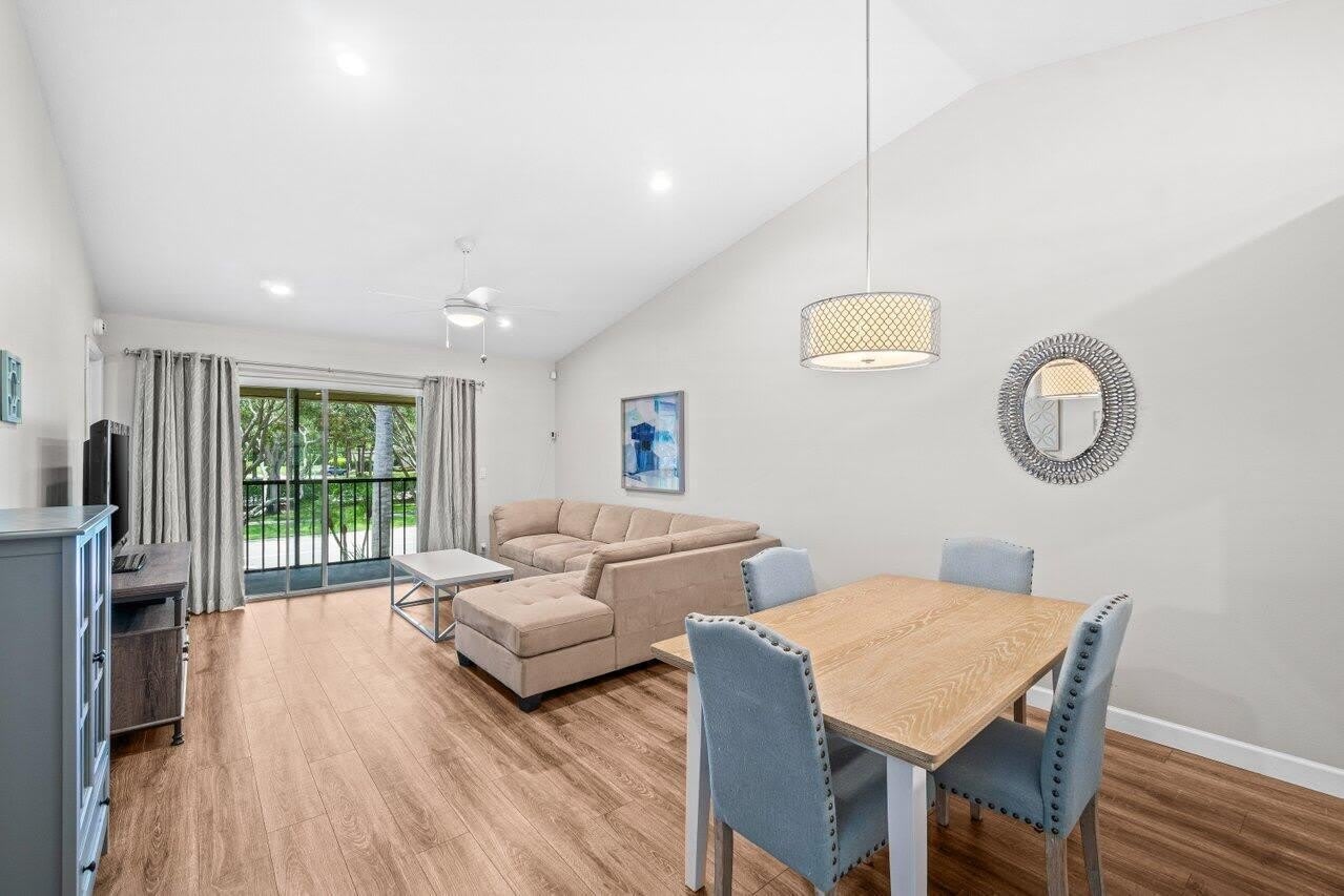 22148 Palms Way – photo 1