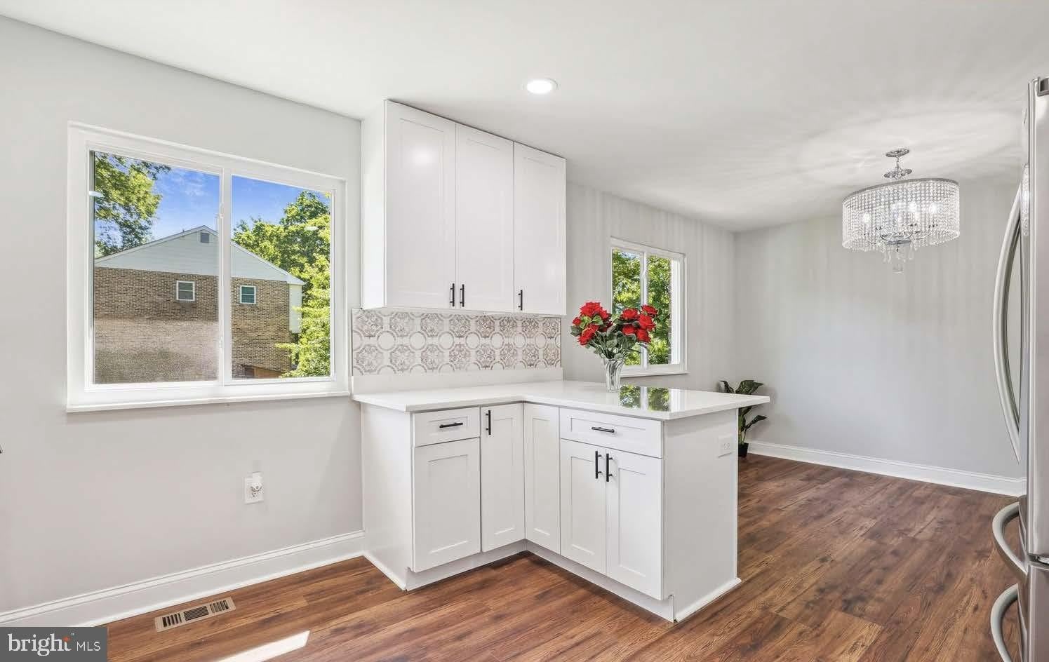 7081 LEEWOOD FOREST Drive – photo 4