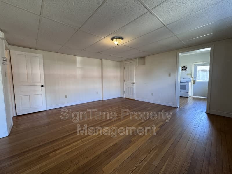 821 Washington Avenue – photo 2