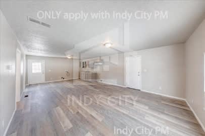 3440 North Harding Street – photo 4