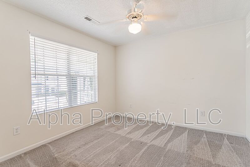 7 Hammett Grove Lane – photo 5