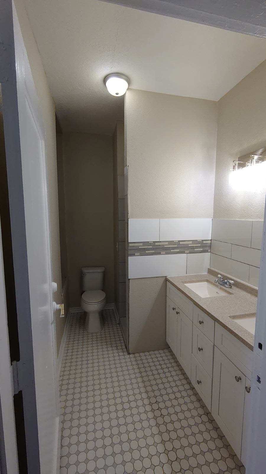 2350 Pecos St – photo 1