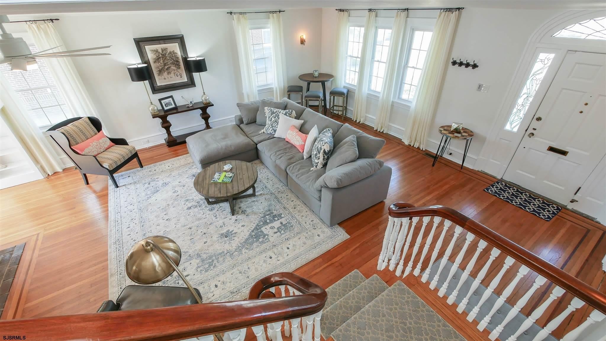 6104 Ventnor Ave – photo 2