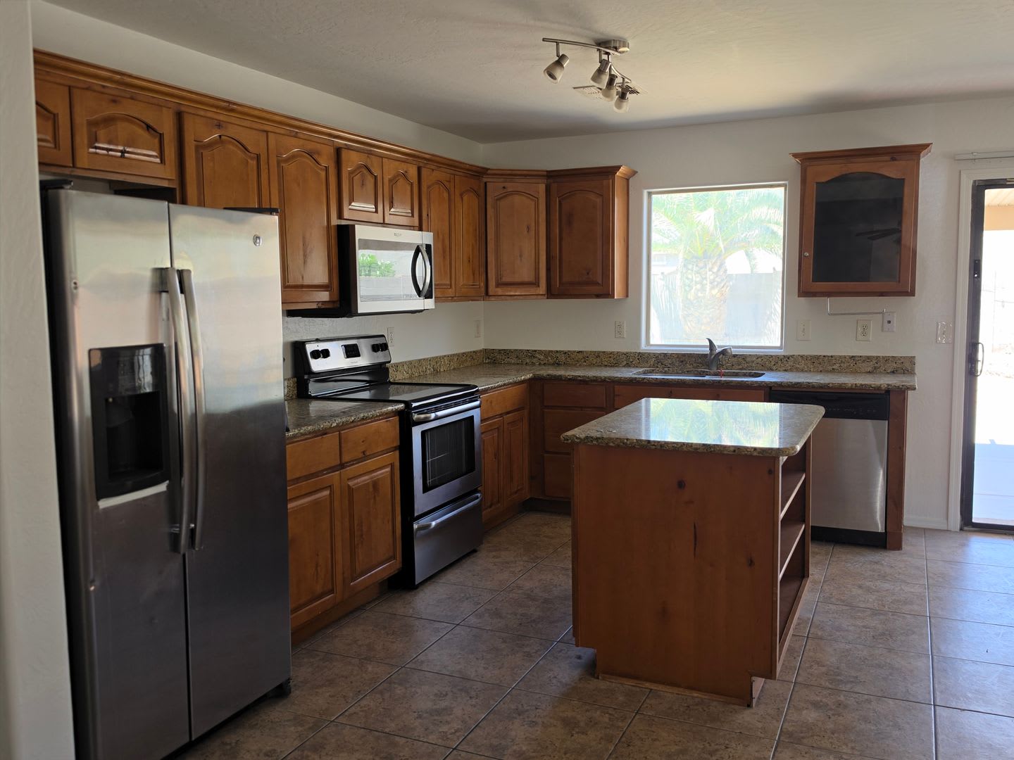 4BD/2BA San Tan Valley Home for Rent! – photo 2