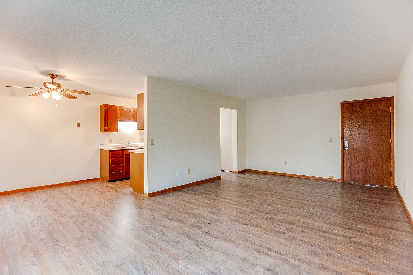 Cambridge Court Apartments – photo 5
