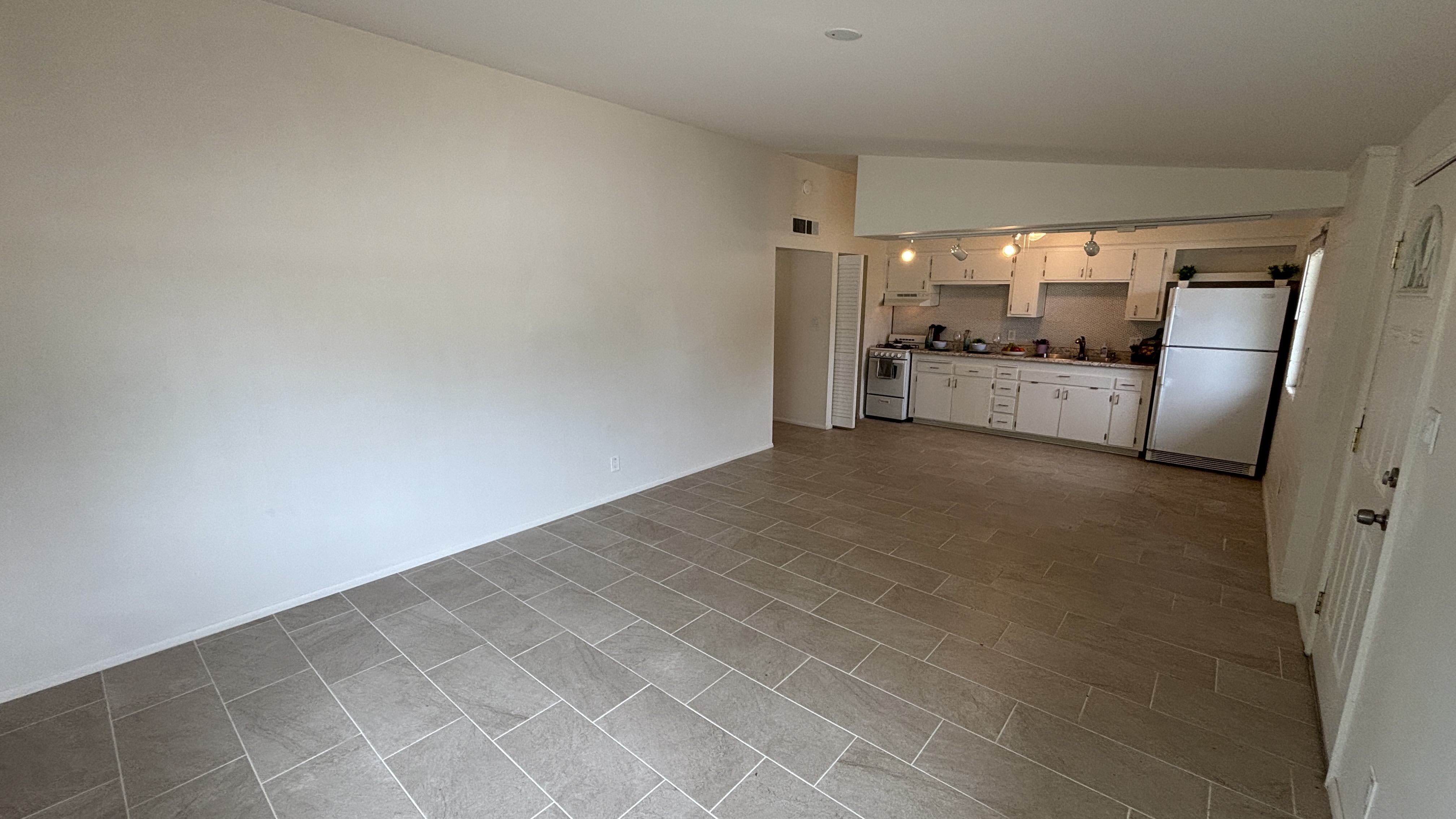 10606 W Oakmont Dr – photo 4