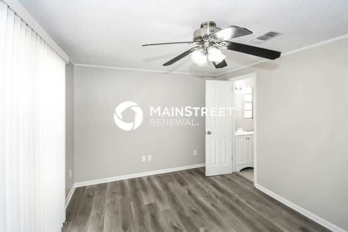 8447 Thims Avenue – photo 5