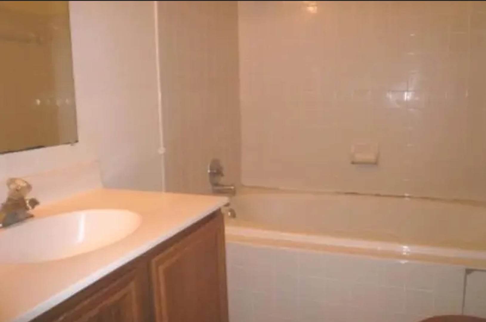 200 Grosvenor Ln. – photo 5