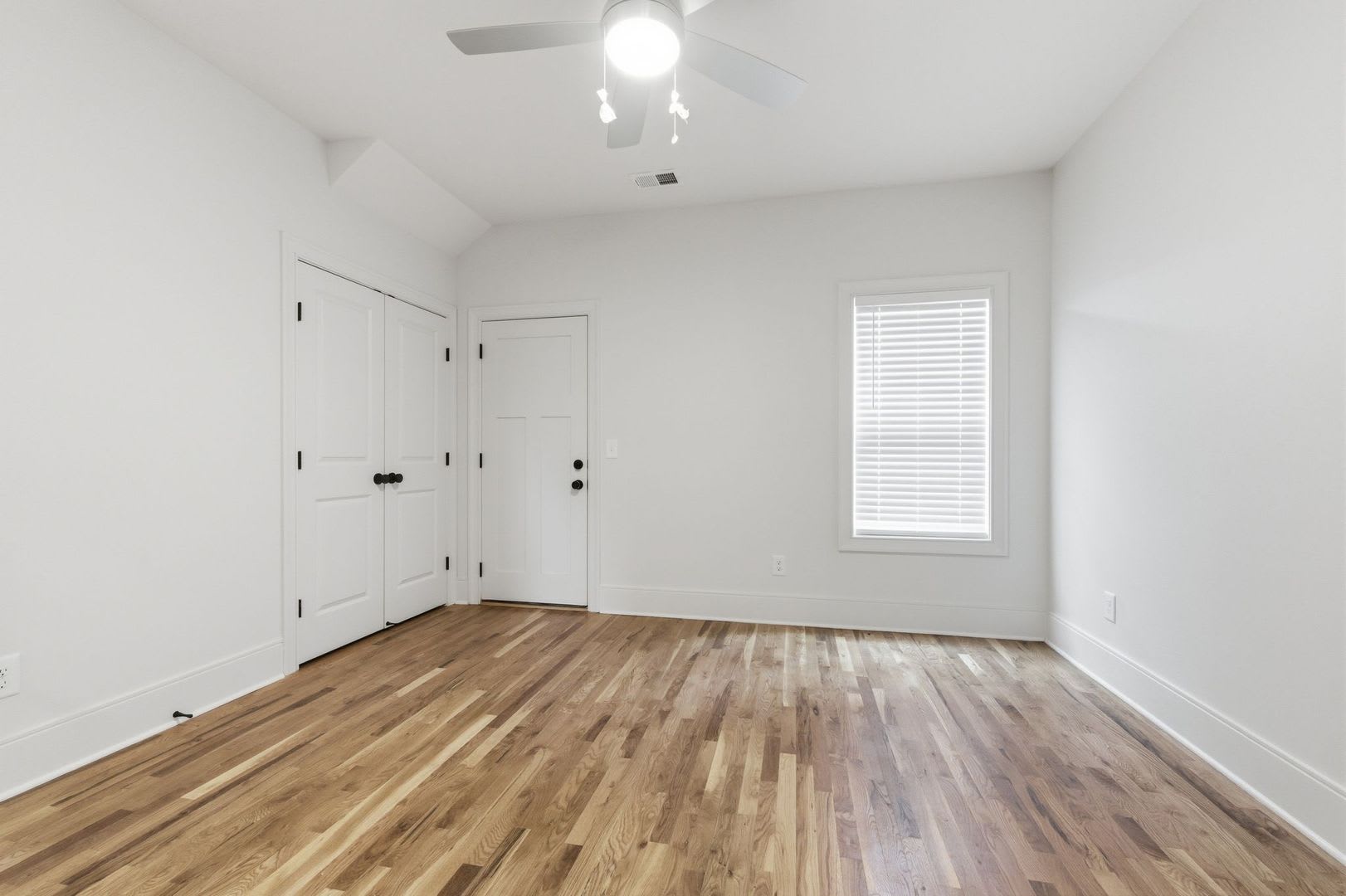 6305 Robertson Avenue – photo 4