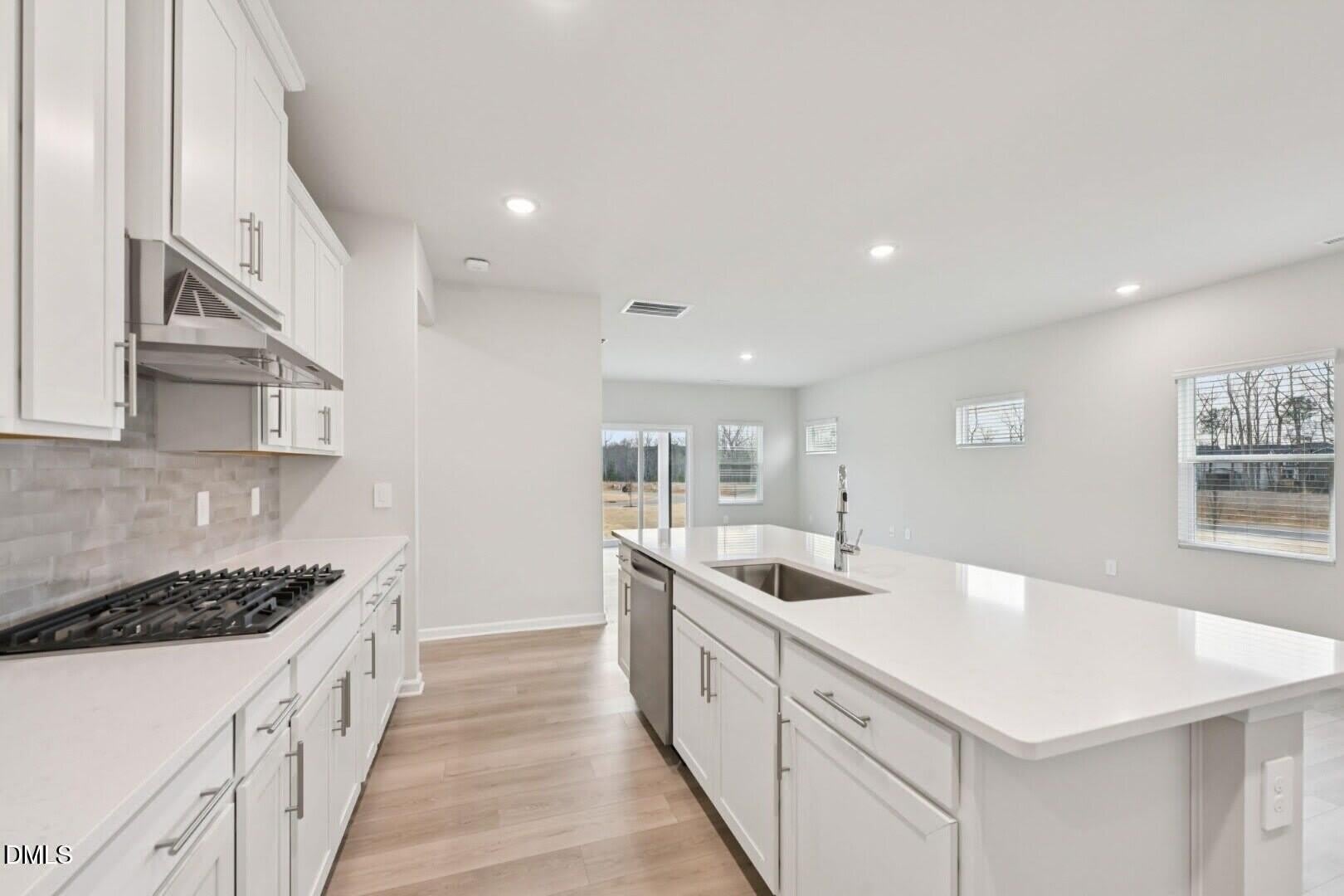 1041 Saint Lawrence Drive – photo 2