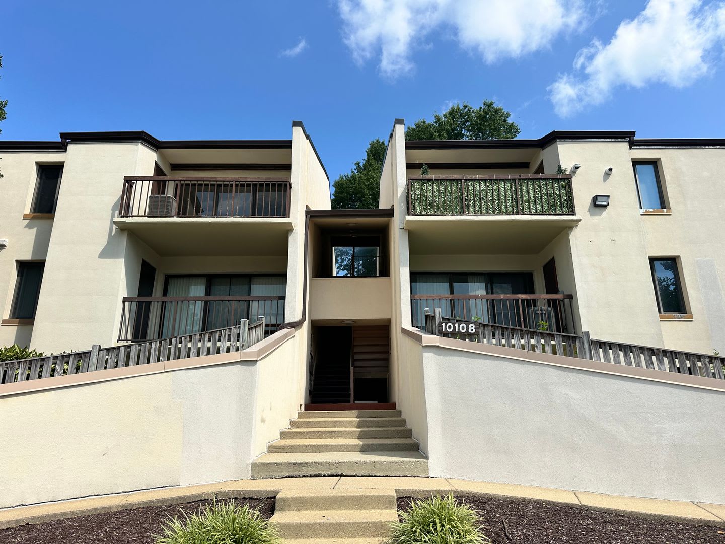 Available for Immediate Move-In – 2 Bed – photo 3