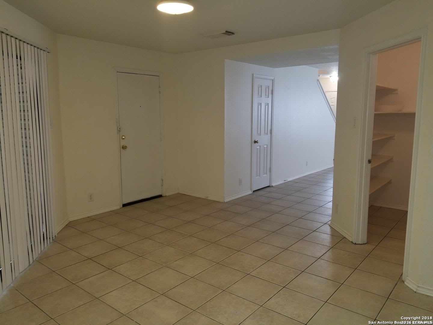 3 Bedroom Home in Gated Community ***Medical Center*** – photo 3