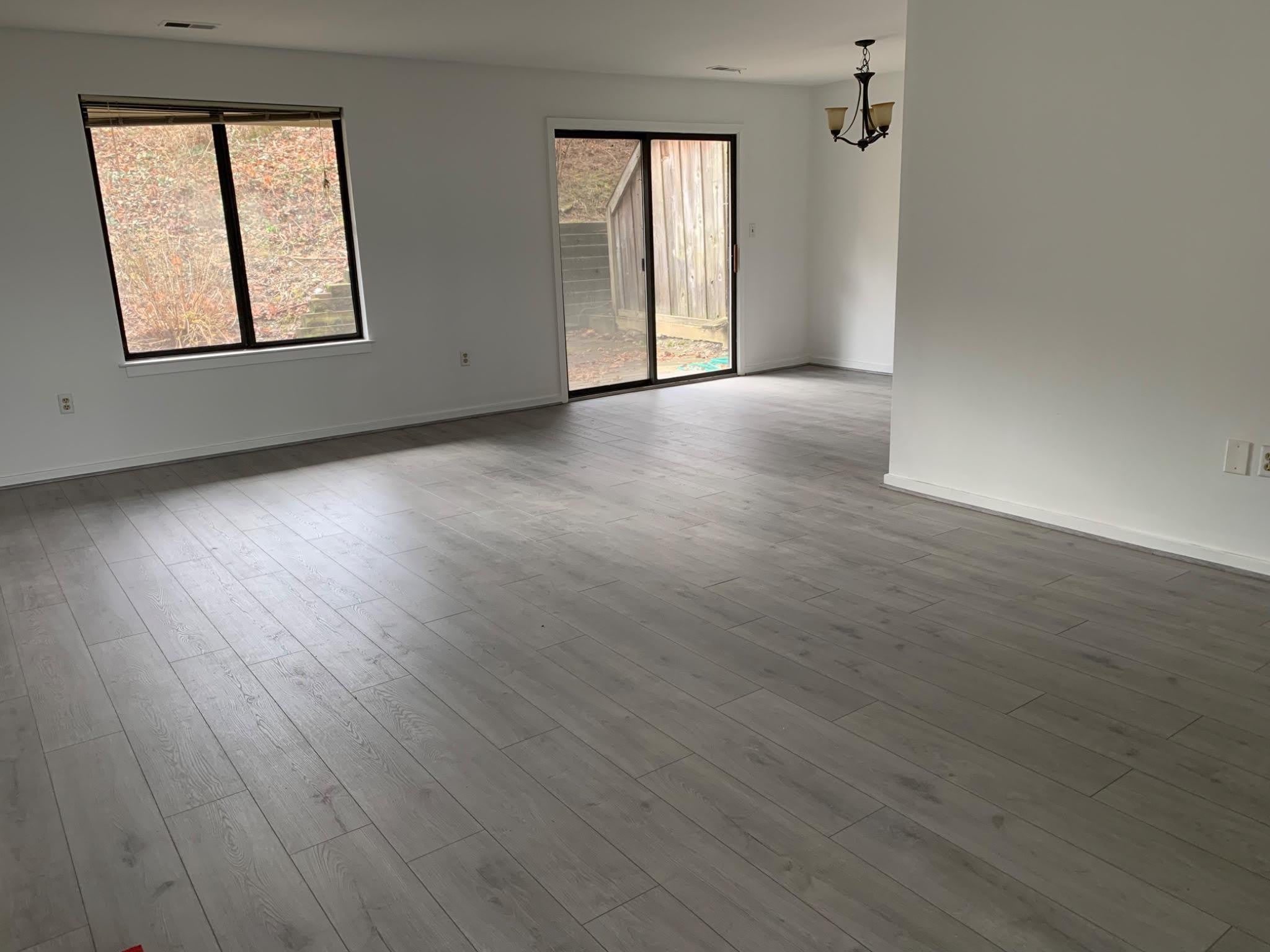 470 LYNETREE Drive – photo 2