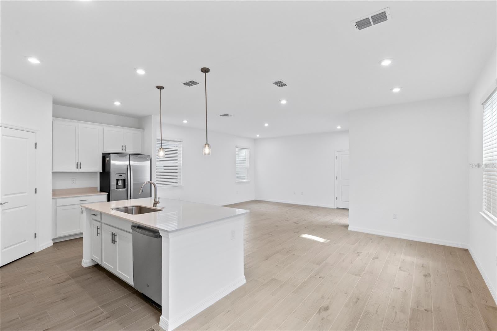 5746 STOCKADE Boulevard – photo 4