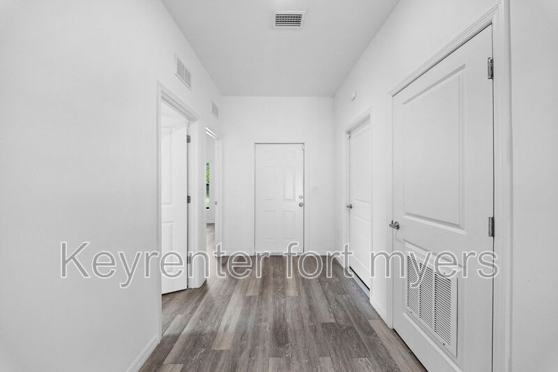 4716 29Th St Sw – photo 4