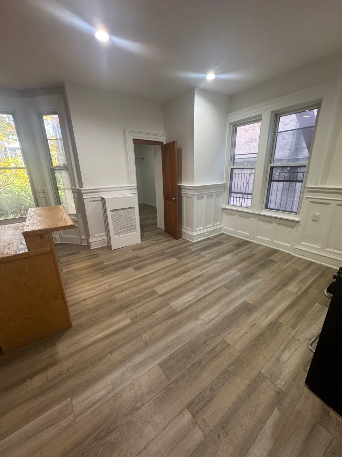 738 Kelly St – photo 4