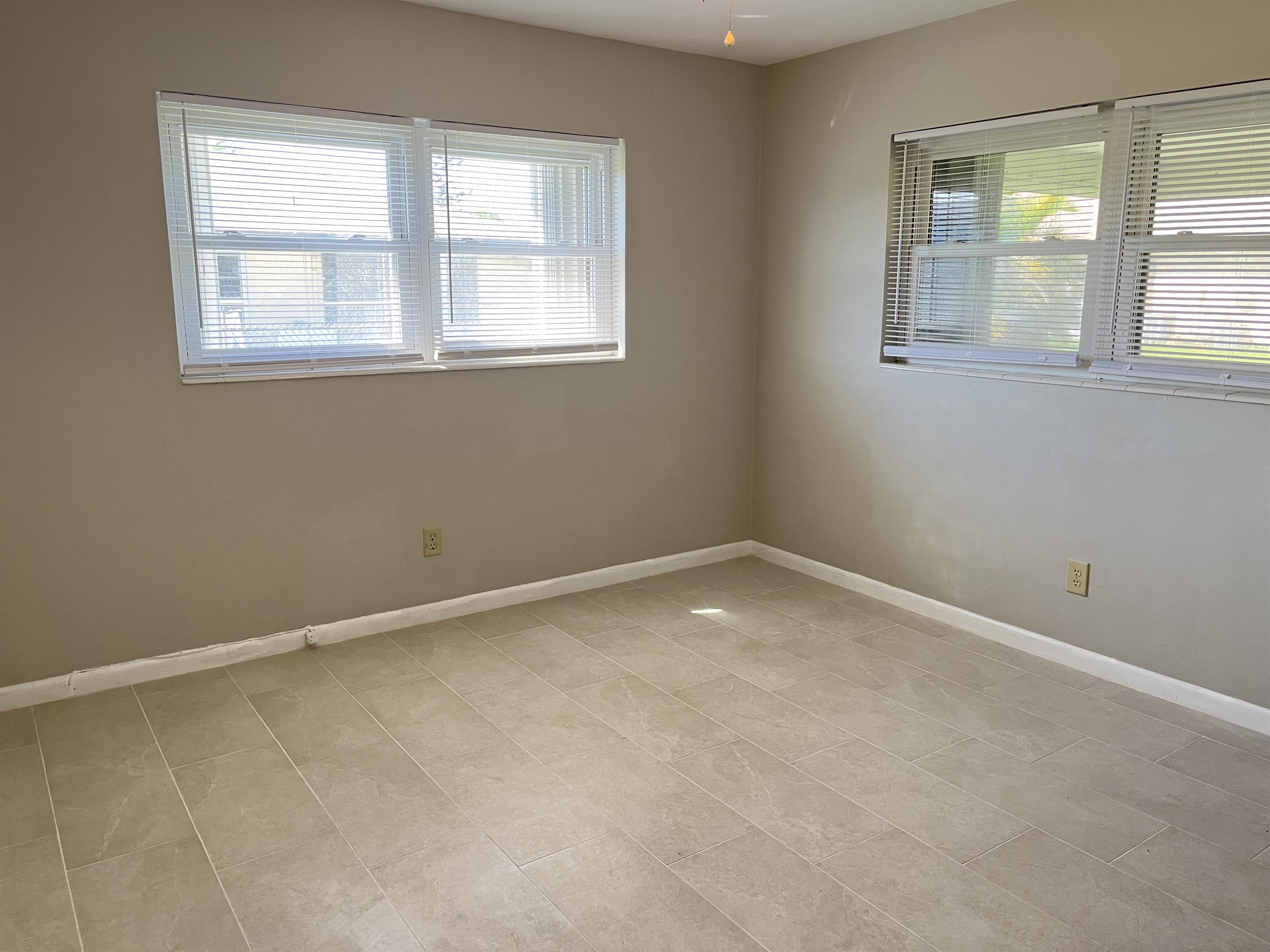 4620 SE 4th Pl – photo 4