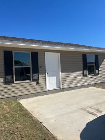 823 North 8th Avenue – photo 1
