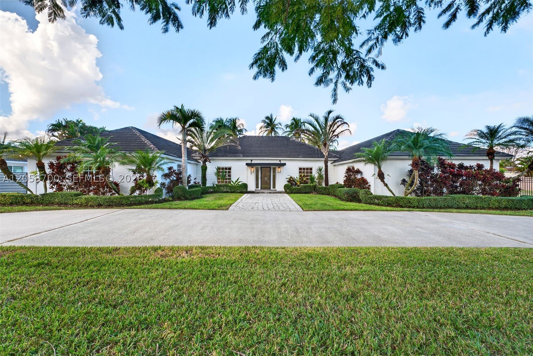 3000 SW 130th Ave – photo 1