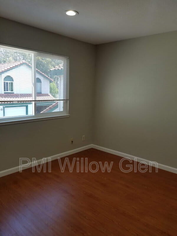 393 Englert Ct – photo 2