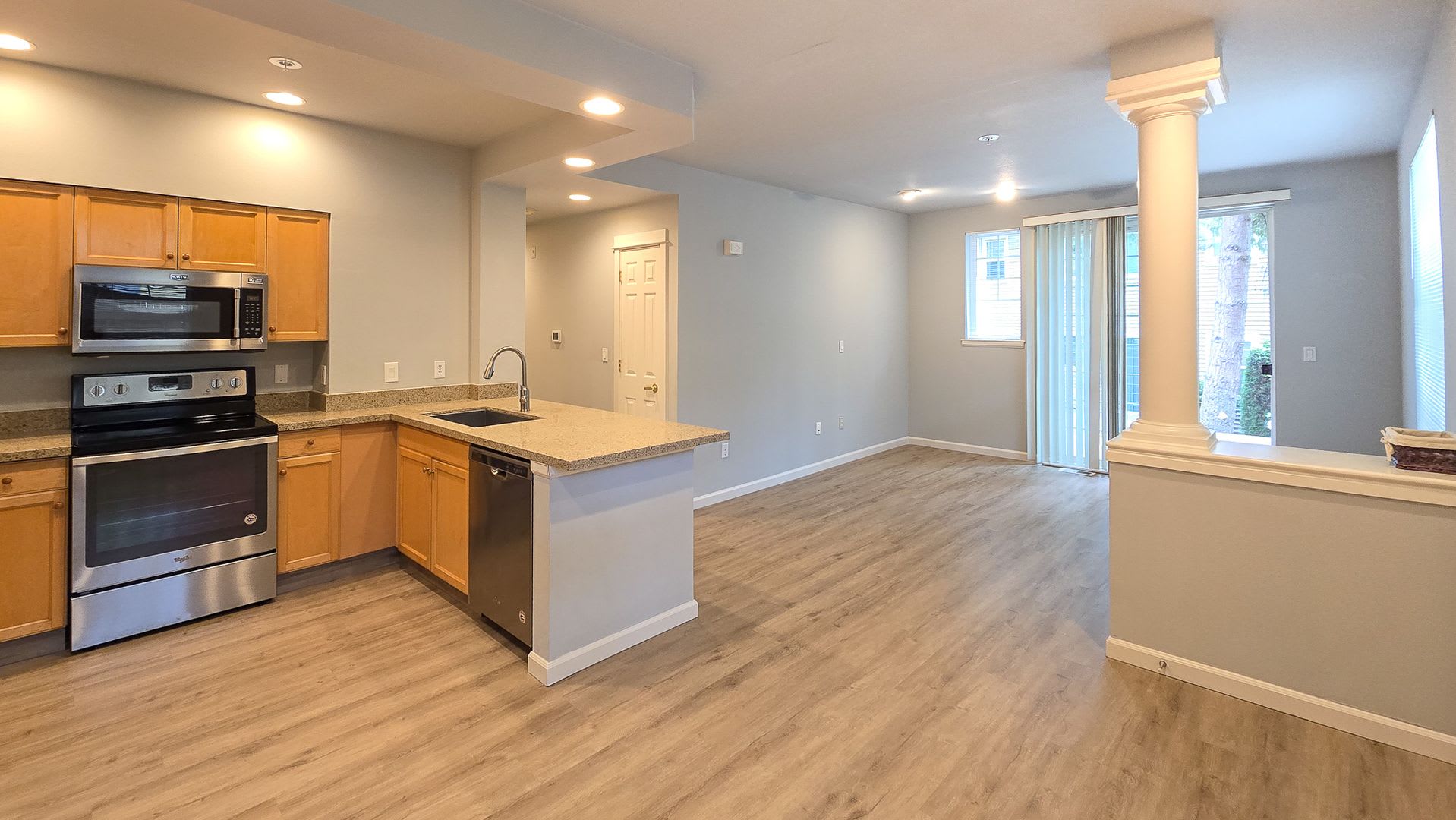 One Central Park Condominiums – photo 4