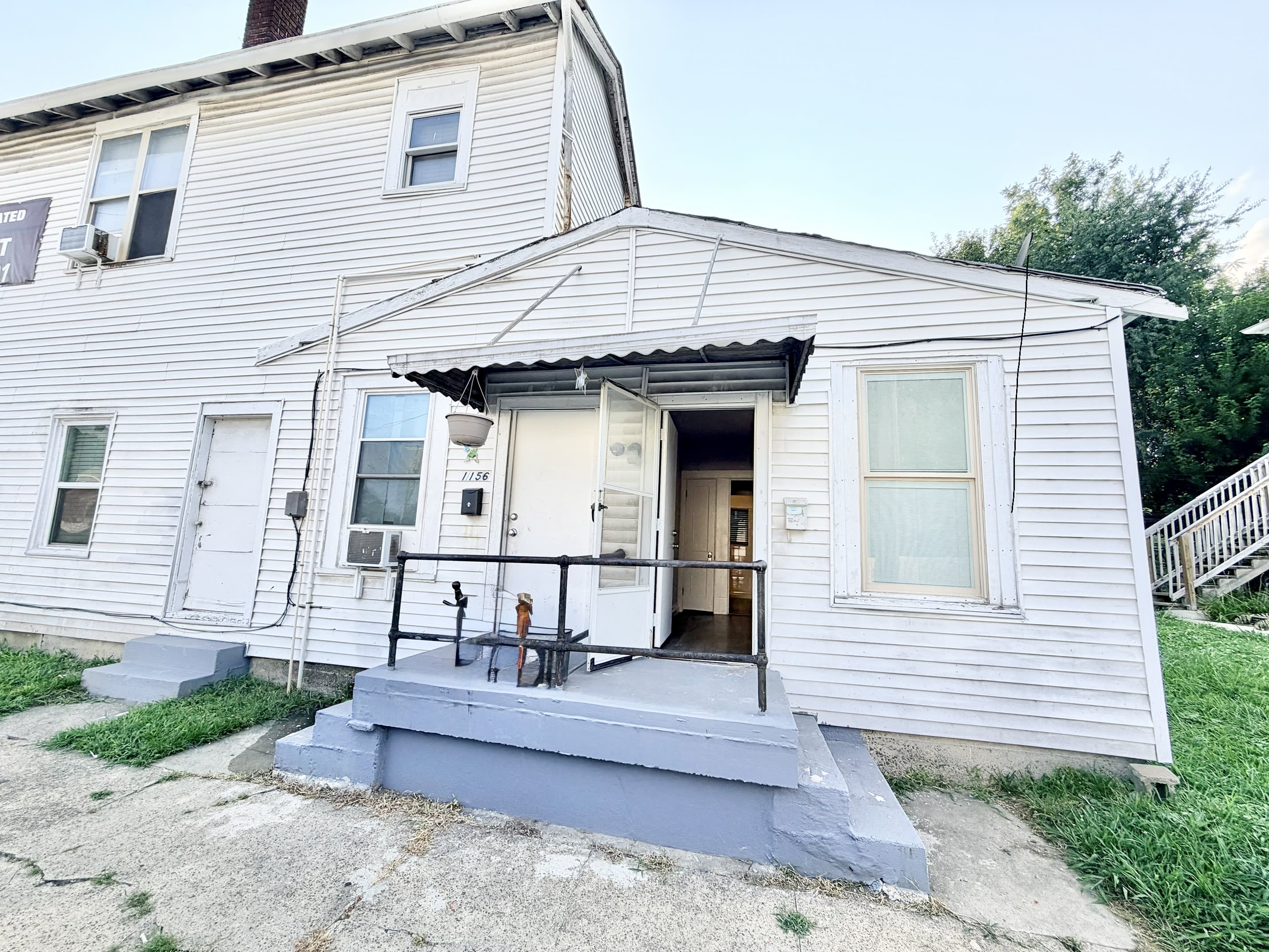 1154 Doctor W. J. Hodge Street – photo 4