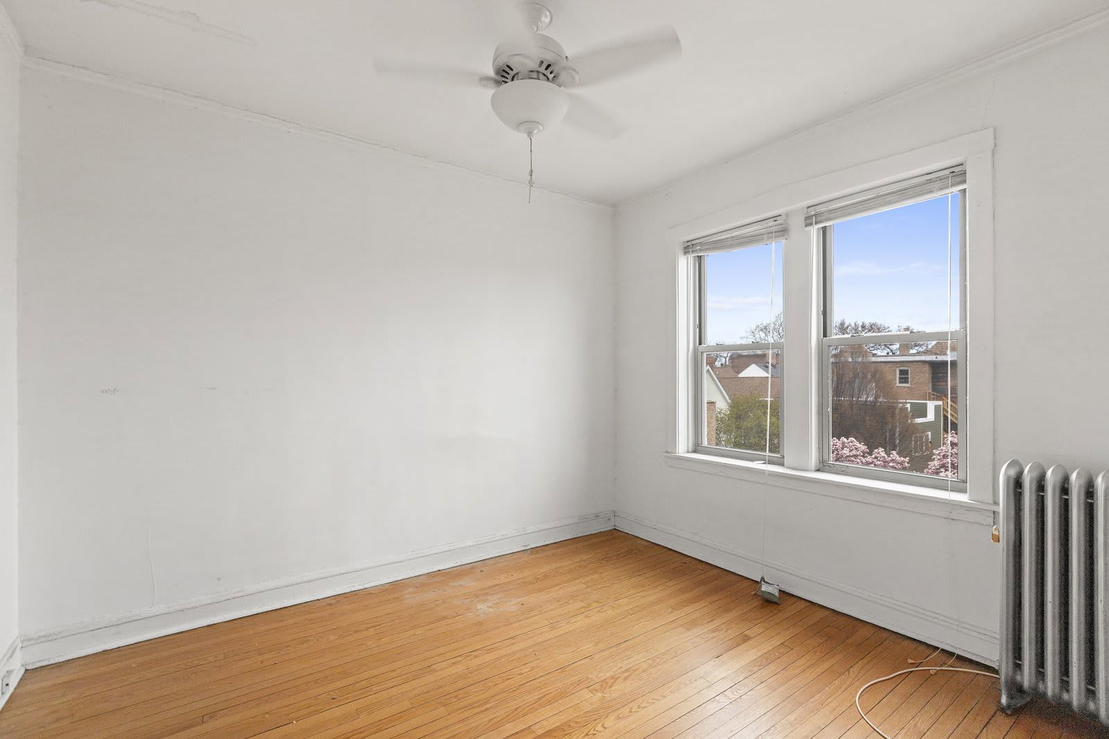 4505 North Greenview Avenue – photo 5