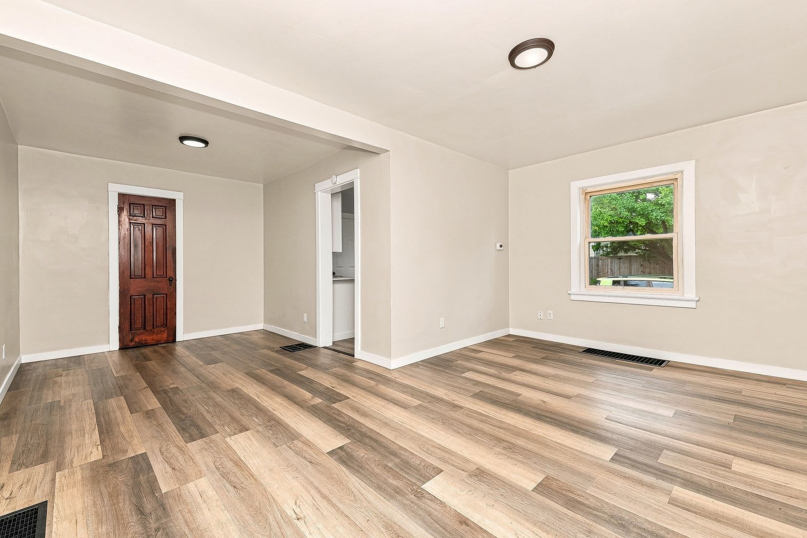 2902 Whittier Ave 1502 Ewalt Ave – photo 4