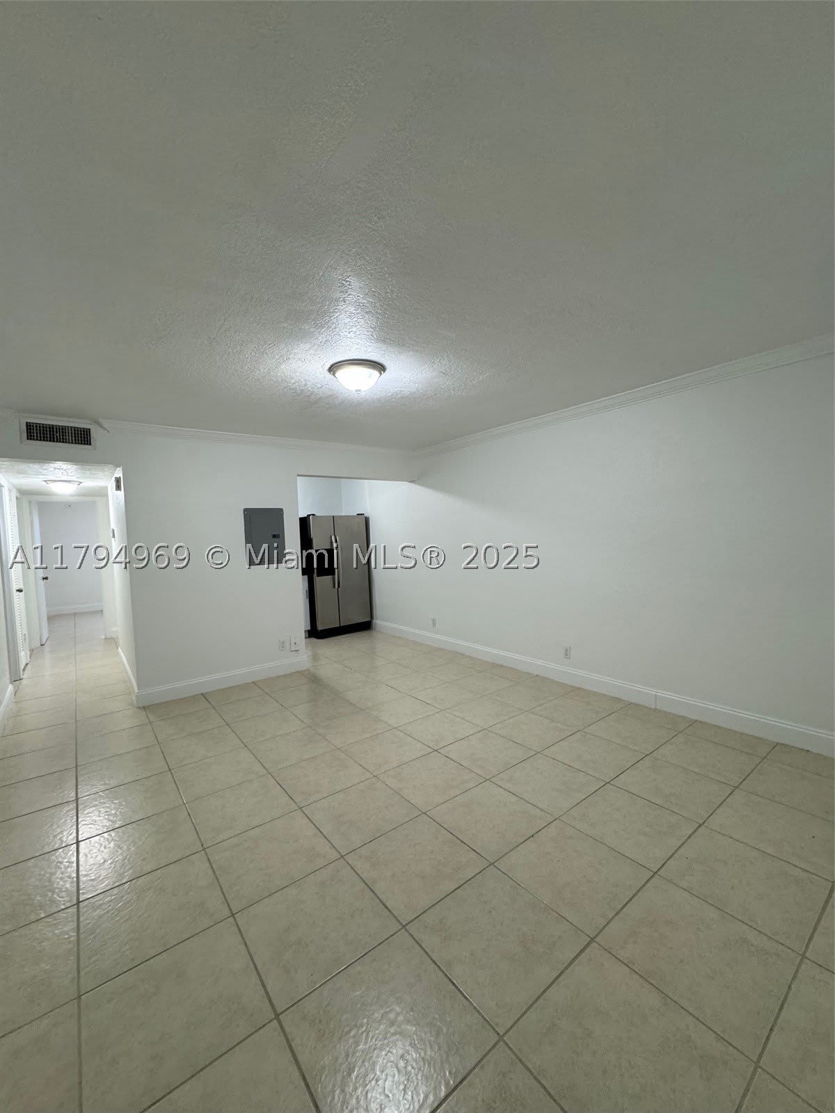 11195 SW 1st St – photo 3