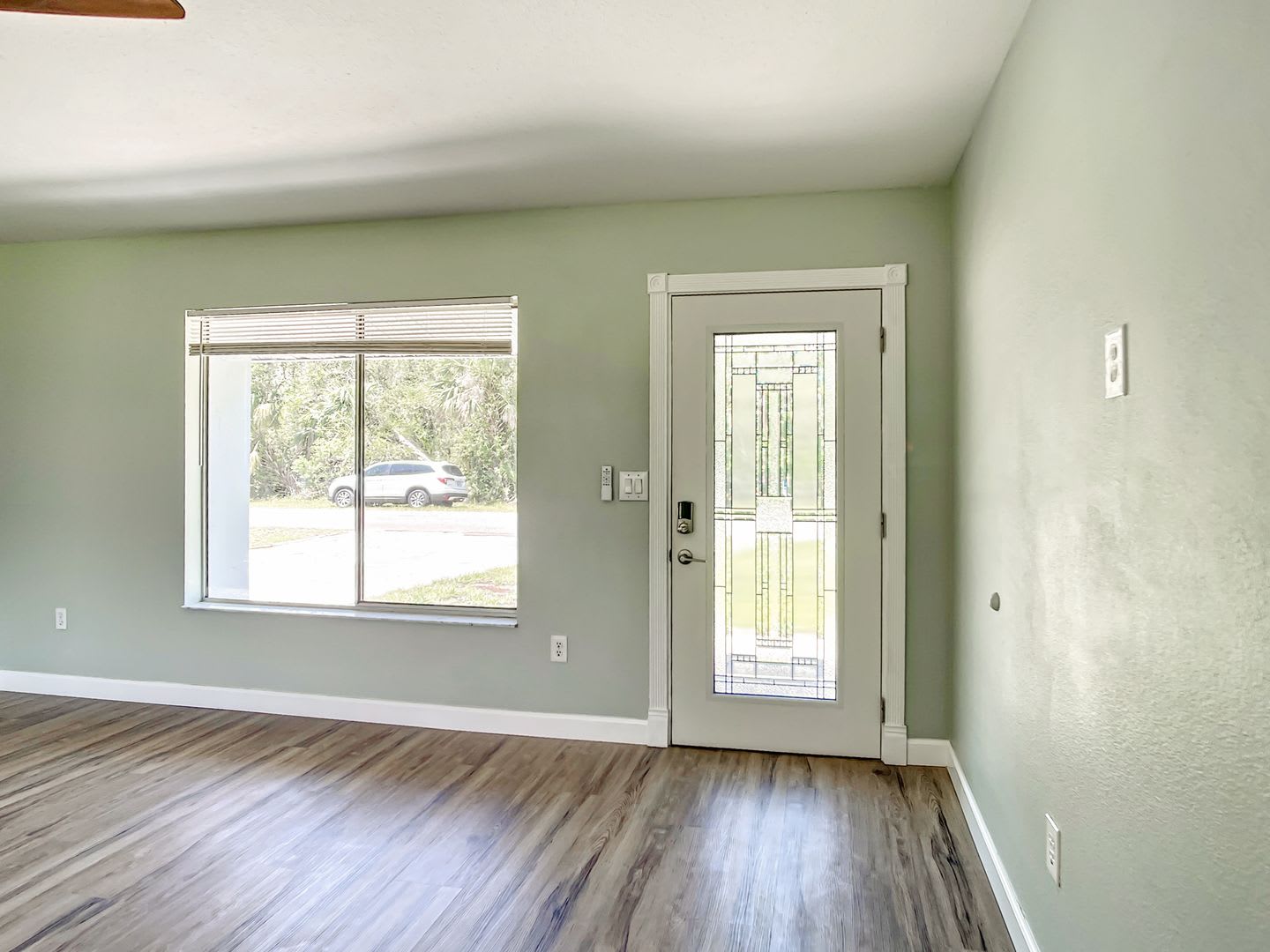 Bright & Spacious 3BR/2BA Port Charlotte Home – photo 4
