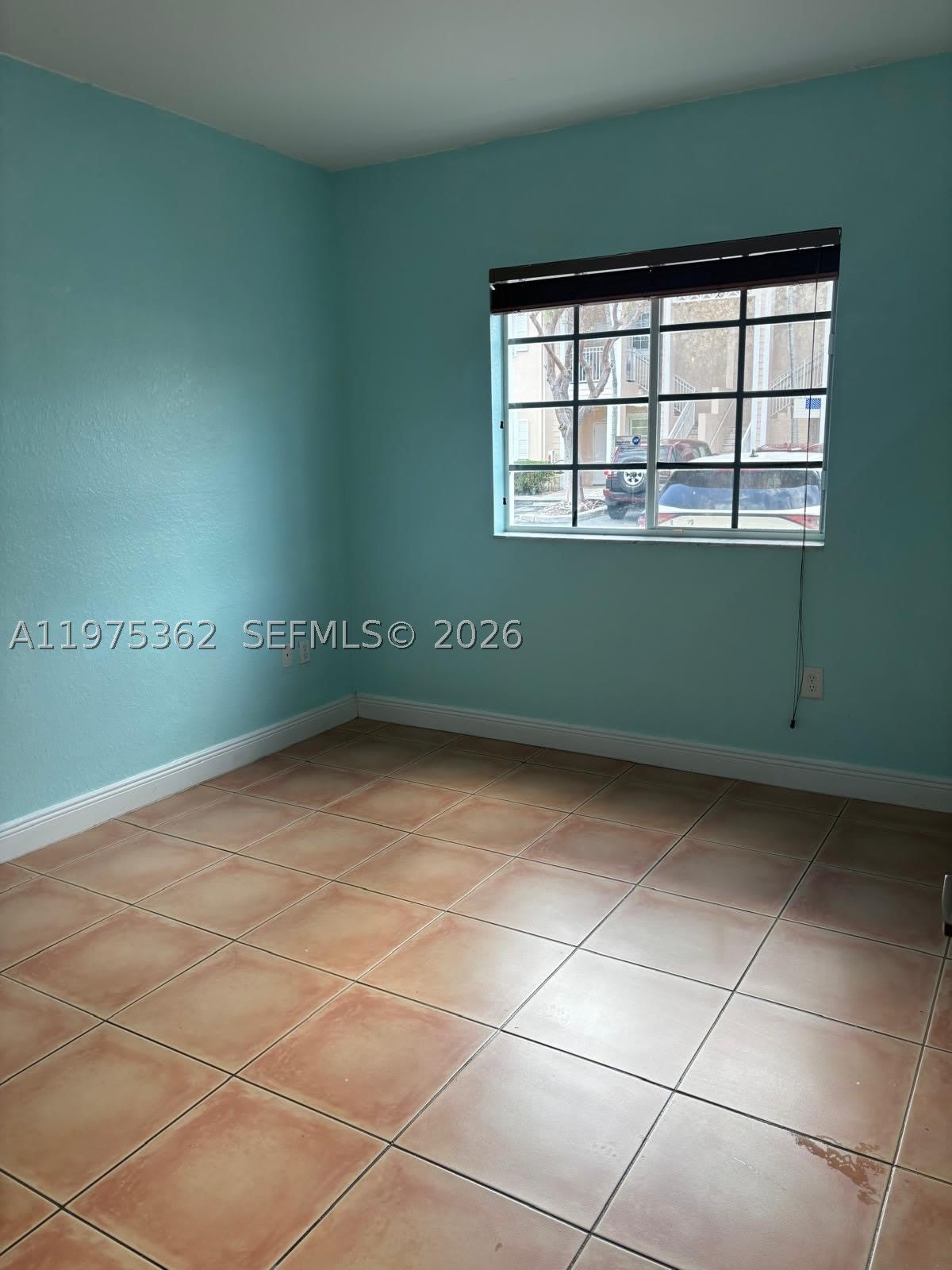 371 Ne 26Th Ter – photo 3