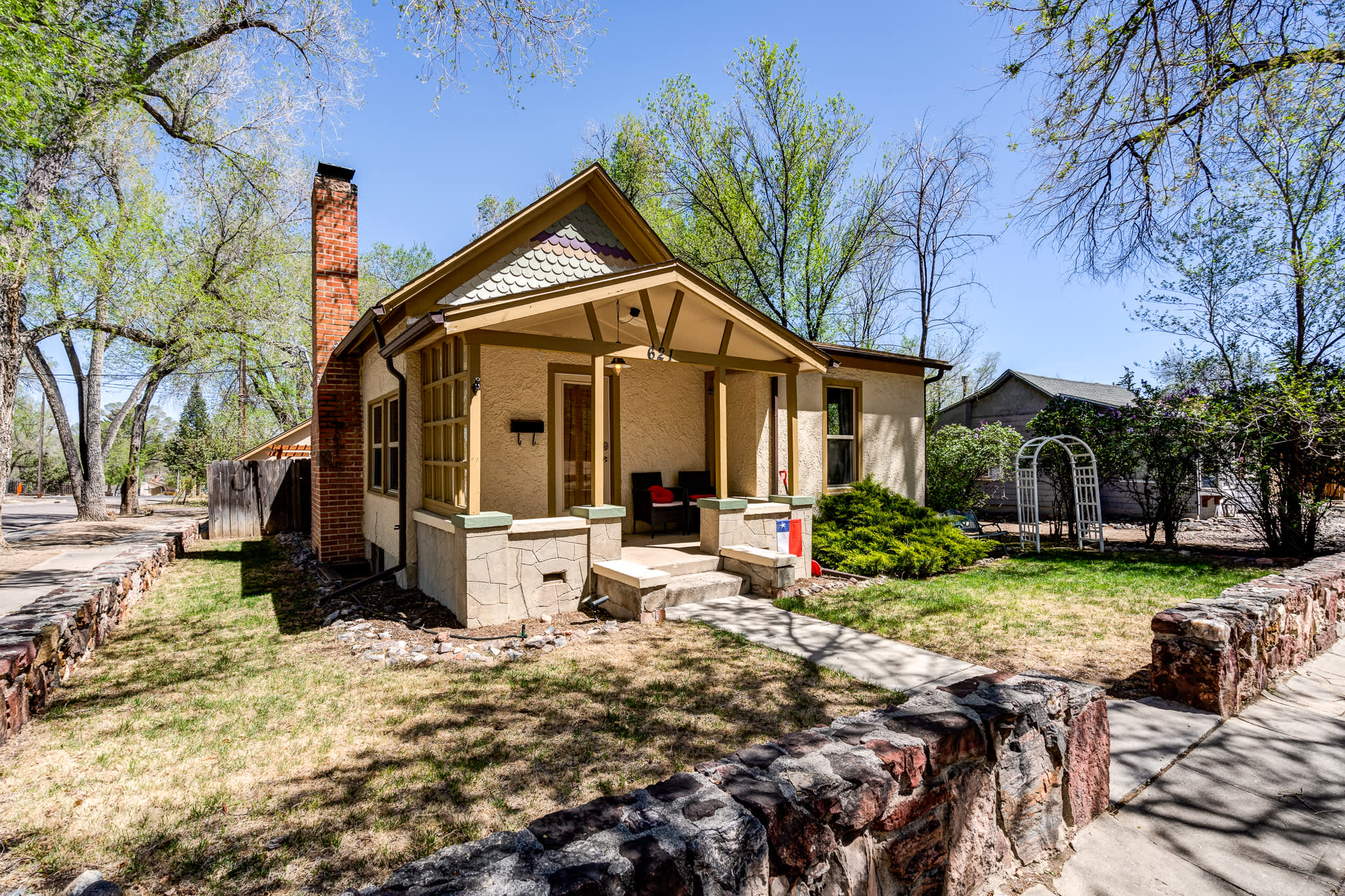 621 Cooper Ave – photo 2
