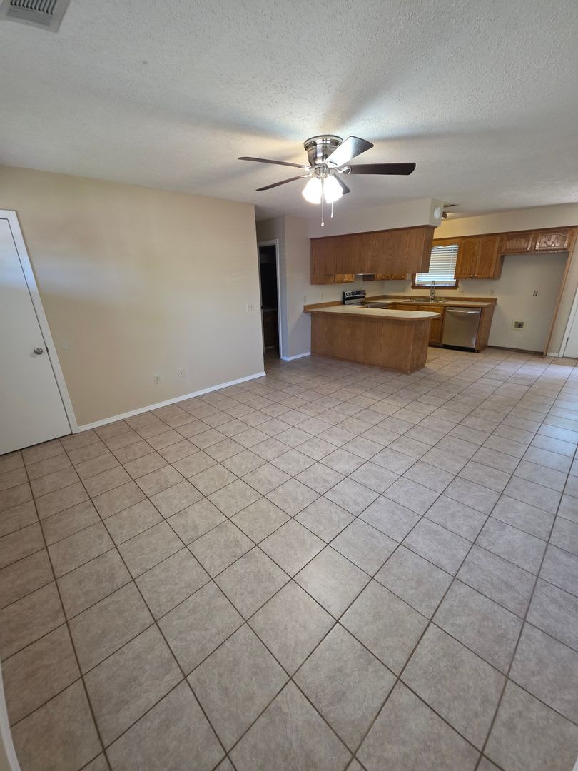 1508 E L St – photo 4