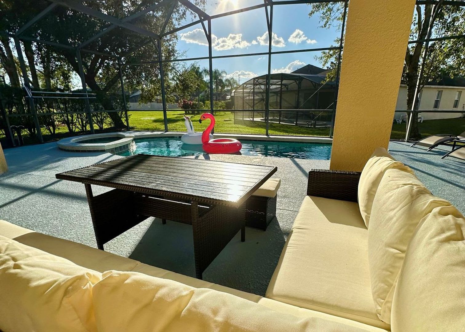 Pool & Lawn Care Included! Furniture Optional! Pet Friendly! – photo 2