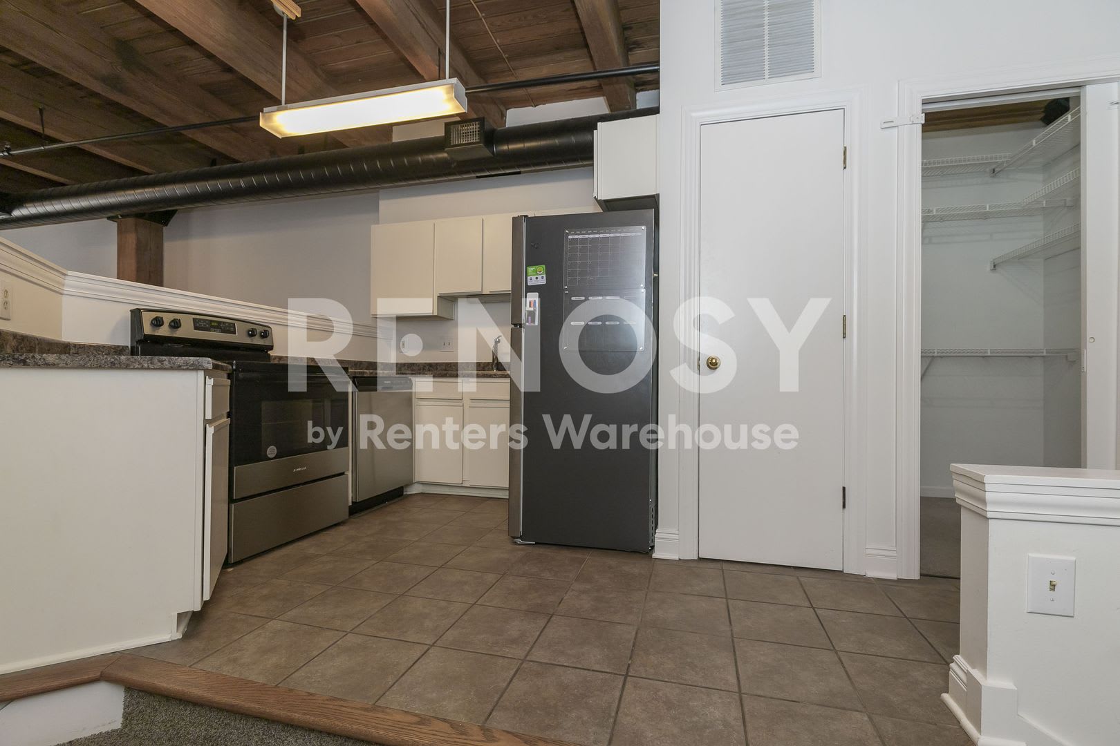 Studio Loft off Broadway – photo 5