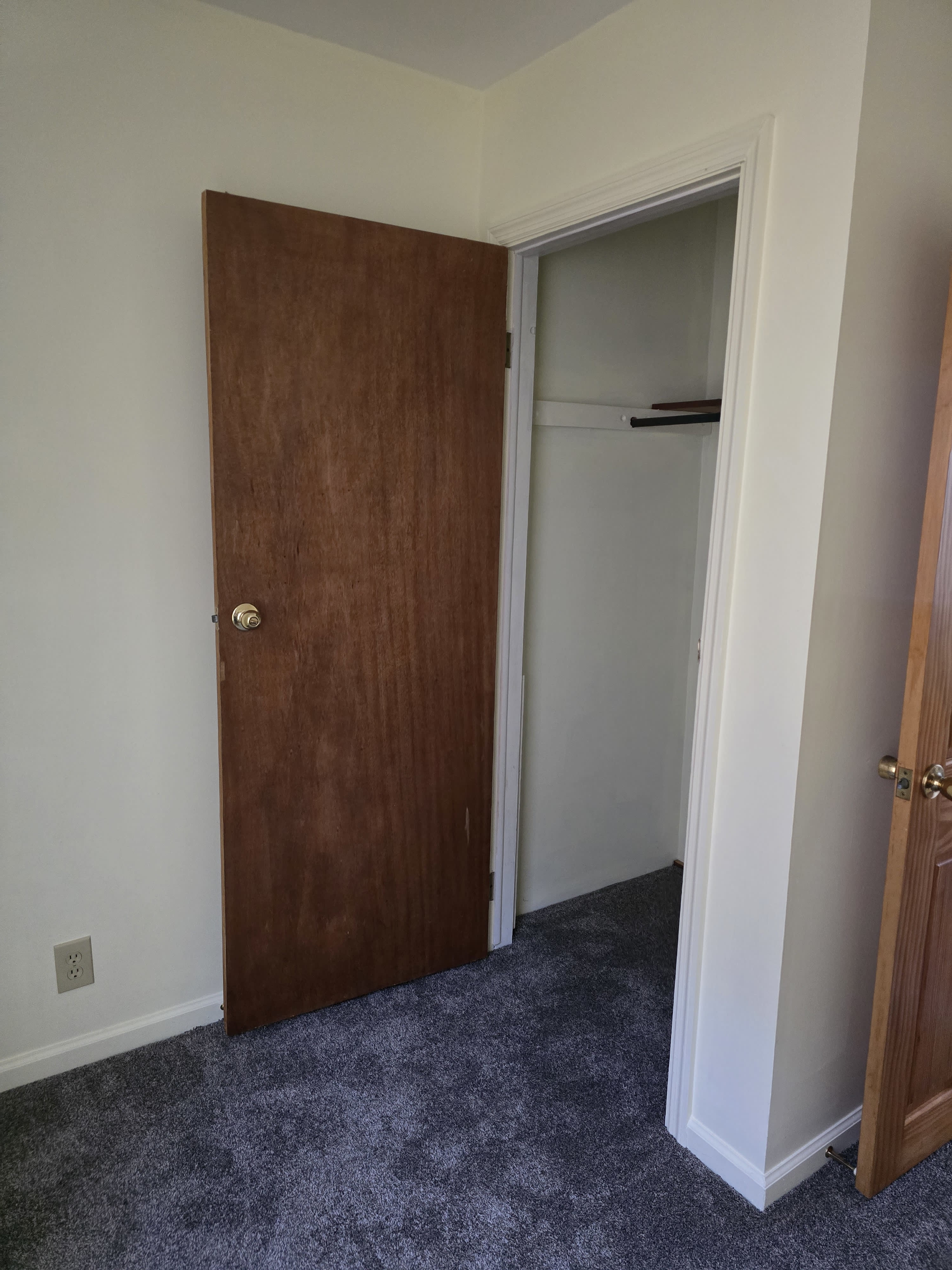 185 Ford Avenue – photo 5